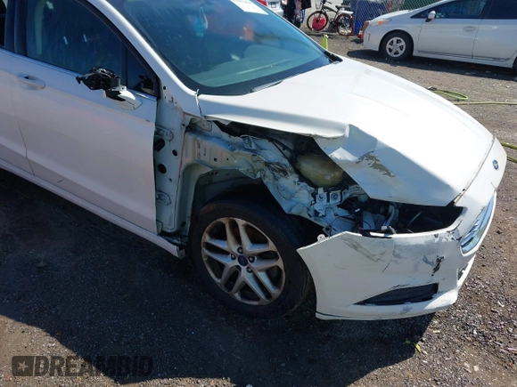 2016 Ford Fusion SE with VIN 3FA6P0H79GR165486, listed as a IAAI auction lot 42052490 with 141,927 mi miles. Bid and sale history available at carsss.com. Image 6.