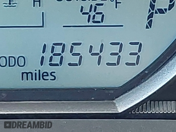 2014 Toyota RAV4 XLE with VIN 2T3RFREV2EW143193, listed as a IAAI auction lot 41892552 with 185,433 mi miles. Bid and sale history available at carsss.com. Image 15.