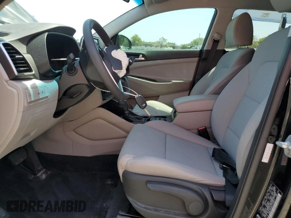 2020 Hyundai Tucson SE z VIN KM8J23A40LU145517, wystawiony jako Copart lot #56828325 z przebiegiem 71 581 mil mil oraz Nie do naprawy • Non repairable. Historia ofert i sprzedaży dostępna na DreamBid. Obrazek 7.