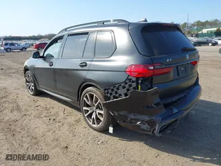 2022 BMW X7 M50i with VIN 5UXCX6C03N9M51772, listed as a IAAI auction lot 41780026 with 26,001 mi miles. Bid and sale history available at carsss.com. Image 3.
