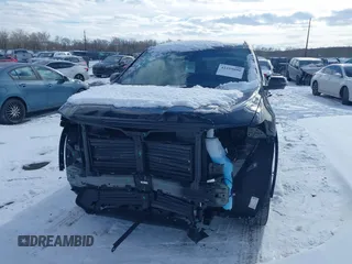 2024 GMC Acadia FWD Elevation z VIN 1GKENKKS7RJ224119, wystawiony jako IAAI lot #41259090 z przebiegiem 9 633 mil mil oraz . Historia ofert i sprzedaży dostępna na DreamBid. Obrazek 12.