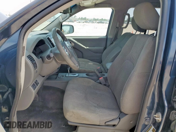 2020 Nissan Frontier S z VIN 1N6ED0EA7LN727085, wystawiony jako Copart lot #56985355 z przebiegiem 165 589 mil mil oraz Czysty tytuł • Clean title. Historia ofert i sprzedaży dostępna na DreamBid. Obrazek 7.