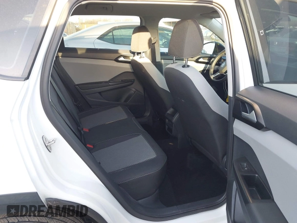 2023 Volkswagen Taos S z VIN 3VVDX7B22PM346886, wystawiony jako IAAI lot #41771427 z przebiegiem 46 695 mil mil oraz . Historia ofert i sprzedaży dostępna na DreamBid. Obrazek 8.