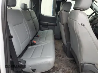2021 Ford F-150 XL z VIN 1FTEX1CB3MKD68381, wystawiony jako Copart lot #55253185 z przebiegiem 71 559 mil mil oraz Czysty tytuł • Clean title. Historia ofert i sprzedaży dostępna na DreamBid. Obrazek 10.