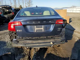 2015 Volvo S60 T5 Premier with VIN YV1612TBXF1304756, listed as a Copart auction lot 43284325 with 83,428 mi miles and Salvage Title. Bid and sale history available at carsss.com. Image 6.