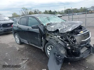 2020 Chevrolet Equinox LT with VIN 2GNAXTEV8L6113123, listed as a IAAI auction lot 42025819 with 77,042 mi miles. Bid and sale history available at carsss.com. Image 1.