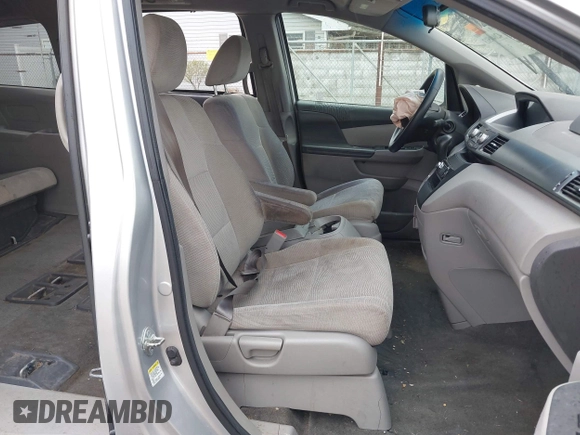 2011 Honda Odyssey EX with VIN 5FNRL5H42BB021018, listed as a IAAI auction lot 42044513 with 189,493 mi miles and . Bid and sale history available at carsss.com. Image 5.