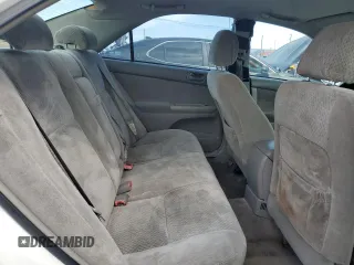 2004 Toyota Camry LE with VIN 4T1BE32KX4U379593, listed as a Copart auction lot 53391455 with 221,056 mi miles and Salvage Title. Bid and sale history available at carsss.com. Image 10.