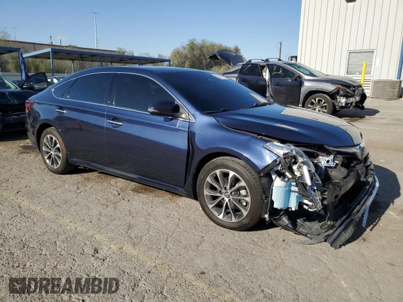 2017 Toyota Avalon XLE z VIN 4T1BK1EB2HU261102, wystawiony jako Copart lot #52179275 z przebiegiem 34 006 mil mil oraz Szkoda całkowita • Salvage title. Historia ofert i sprzedaży dostępna na DreamBid. Obrazek 4.