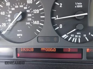 2000 BMW 5 Series 528iA with VIN WBADM634XYGU07427, listed as a IAAI auction lot 42085048 with 192,828 mi miles. Bid and sale history available at carsss.com. Image 7.