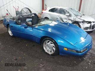 1993 Chevrolet Corvette with VIN 1G1YY23PXP5114576, listed as a IAAI auction lot 39769839 with Not provided miles and . Bid and sale history available at DreamBid. Image 1.