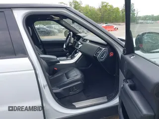 2018 Land Rover Range Rover Sport HSE z VIN SALWR2RV1JA409641, wystawiony jako IAAI lot #42116847 z przebiegiem 55 665 mil mil oraz . Historia ofert i sprzedaży dostępna na DreamBid. Obrazek 5.