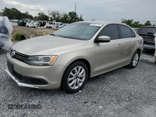 2013 Volkswagen Jetta SE with VIN 3VWDX7AJ3DM256078, listed as a Copart auction lot 62341115 with 109,327 mi miles and Salvage title. Bid and sale history available at DreamBid. Image 1.