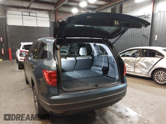 2016 Honda Pilot EX-L with VIN 5FNYF6H54GB105964, listed as a IAAI auction lot 42006560 with 110,466 mi miles. Bid and sale history available at carsss.com. Image 3.