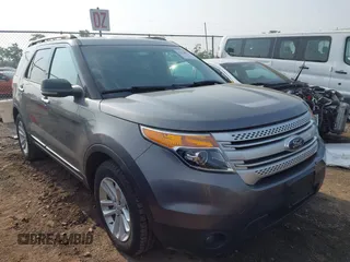 2013 Ford Explorer XLT z VIN 1FM5K7D8XDGA09323, wystawiony jako IAAI lot #42426812 z przebiegiem 146 265 mil mil oraz . Historia ofert i sprzedaży dostępna na DreamBid. Obrazek 1.