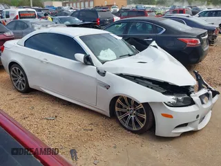 2008 BMW 3 Series M3 z VIN WBSWL93548P330104, wystawiony jako IAAI lot #42051576 z przebiegiem Nie podano mil oraz . Historia ofert i sprzedaży dostępna na DreamBid. Obrazek 1.