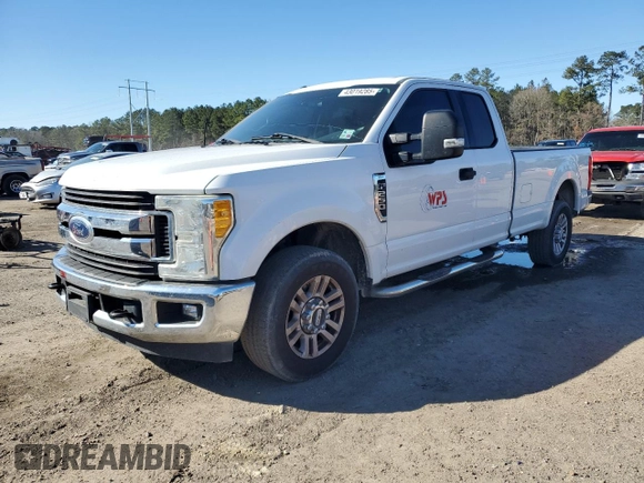 2017 Ford F-250 XLT with VIN 1FT7X2A62HEC11076, listed as a Copart auction lot 43019285 with 313,372 mi miles and Clean title. Bid and sale history available at DreamBid. Image 1.