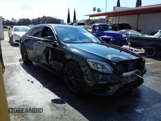 2020 Mercedes-Benz S-Class S 560 with VIN W1KUG8DB0LA560449, listed as a IAAI auction lot 41120552 with 121,855 mi miles. Bid and sale history available at carsss.com. Image 1.