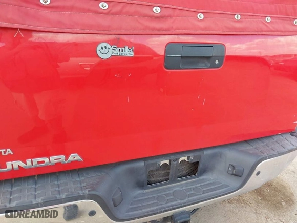 2007 Toyota Tundra SR5 with VIN 5TFRV54117X025760, listed as a IAAI auction lot 41453556 with 240,244 mi miles. Bid and sale history available at carsss.com. Image 21.