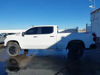 2022 Chevrolet Silverado 1500 Custom Trail Boss with VIN 3GCPDCEDXNG573426, listed as a IAAI auction lot 41034684 with 29,033 mi miles and . Bid and sale history available at DreamBid. Image 15.