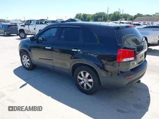 2013 Kia Sorento LX with VIN 5XYKT4A25DG383277, listed as a IAAI auction lot 42038106 with 108,166 mi miles. Bid and sale history available at carsss.com. Image 3.