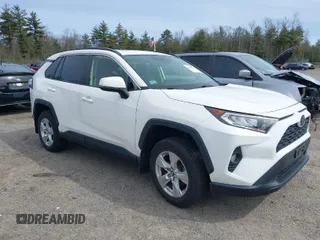 2019 Toyota RAV4 XLE with VIN JTMP1RFV7KD521148, listed as a IAAI auction lot 41884793 with 19,590 mi miles. Bid and sale history available at carsss.com. Image 1.