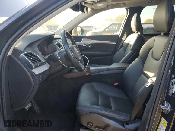 2021 Volvo XC90 Momentum with VIN YV4102PKXM1731748, listed as a Copart auction lot 77426714 with 111,093 mi miles and Clean Title. Bid and sale history available at carsss.com. Image 7.