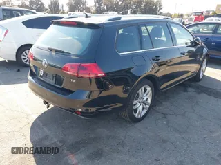 2015 Volkswagen Golf SportWagen TDI S with VIN 3VWCA7AU3FM500306, listed as a IAAI auction lot 41555391 with 187,142 mi miles. Bid and sale history available at carsss.com. Image 4.