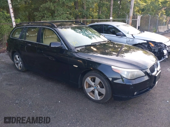 2007 BMW 5 Series 530xi with VIN WBANN73597CN04270, listed as a IAAI auction lot 42681539 with 185,507 mi miles and . Bid and sale history available at DreamBid. Image 1.