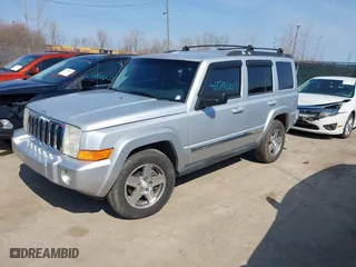 2010 Jeep Commander Sport with VIN 1J4RG4GK2AC105232, listed as a IAAI auction lot 41790011 with 192,281 mi miles. Bid and sale history available at carsss.com. Image 2.
