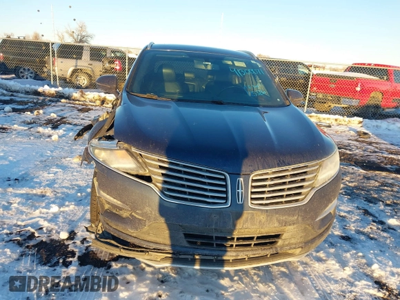 2017 Lincoln MKC Reserve with VIN 5LMTJ3DHXHUL03246, listed as a IAAI auction lot 41300071 with 125,326 mi miles. Bid and sale history available at carsss.com. Image 6.
