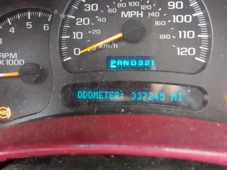 2003 Chevrolet Tahoe LS with VIN 1GNEC13V73R139530, listed as a IAAI auction lot 41598138 with 337,245 mi miles. Bid and sale history available at carsss.com. Image 15.