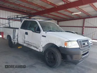 2007 Ford F-150 STX z VIN 1FTRX12W57KA80484, wystawiony jako IAAI lot #42618913 z przebiegiem 199 013 mil mil oraz . Historia ofert i sprzedaży dostępna na DreamBid. Obrazek 1.