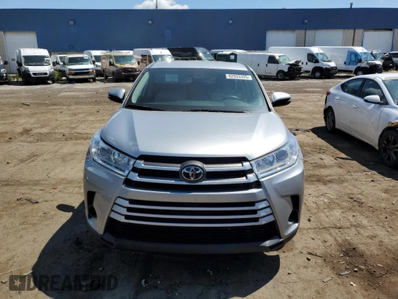 2019 Toyota Highlander LE with VIN 5TDZARFH1KS053120, listed as a Copart auction lot 62933335 with 69,026 mi miles and Clean title. Bid and sale history available at DreamBid. Image 5.