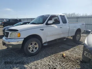 2002 Ford F-150 XL z VIN 1FTRX18L82NB01302, wystawiony jako Copart lot #52544935 z przebiegiem 289 955 mil mil oraz Szkoda całkowita • Salvage title. Historia ofert i sprzedaży dostępna na DreamBid. Obrazek 1.