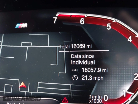 2022 BMW 2 Series M235i xDrive with VIN WBA13AL0XN7J95517, listed as a IAAI auction lot 42682823 with 16,069 mi miles and . Bid and sale history available at DreamBid. Image 7.