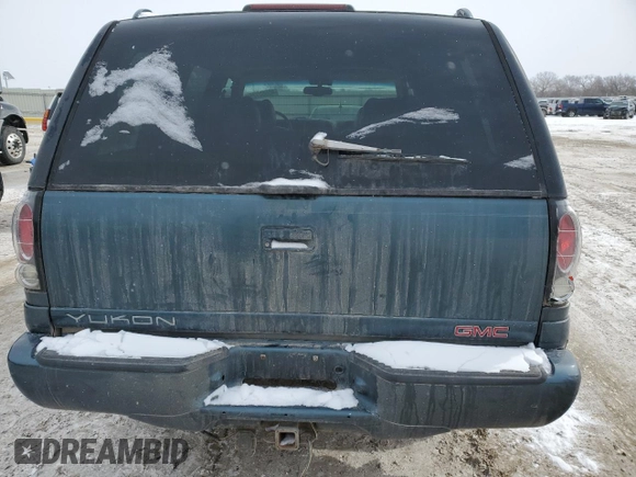 2000 GMC Denali z VIN 1GKEK13R0YR151206, wystawiony jako Copart lot #45600725 z przebiegiem 227 169 mil mil oraz Czysty tytuł • Clean title. Historia ofert i sprzedaży dostępna na DreamBid. Obrazek 6.