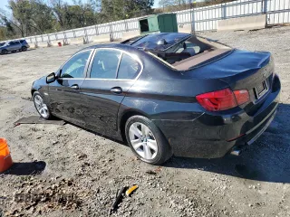2013 BMW 5 Series 528i with VIN WBAXG5C58DDY31398, listed as a Copart auction lot 80565914 with 133,795 mi miles and Non Repairable. Bid and sale history available at carsss.com. Image 2.