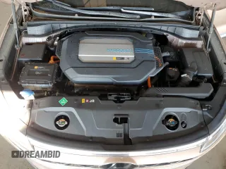 2020 Hyundai NEXO Limited z VIN KM8J84A62LU006995, wystawiony jako Copart lot #50010635 z przebiegiem 35 240 mil mil oraz Czysty tytuł • Clean title. Historia ofert i sprzedaży dostępna na DreamBid. Obrazek 11.