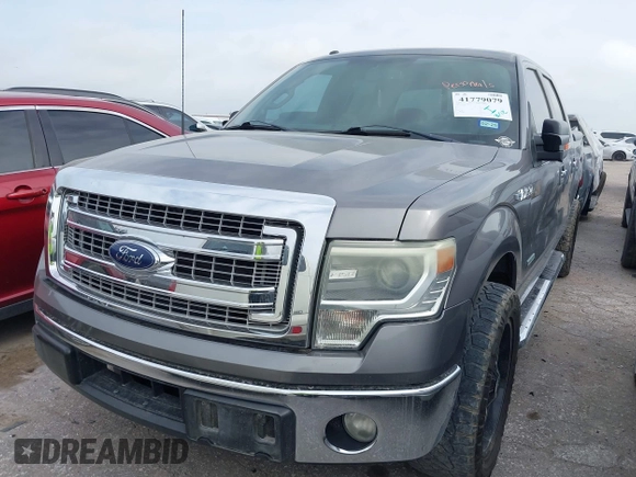 2014 Ford F-150 XL with VIN 1FTFW1CT5EKF90924, listed as a IAAI auction lot 41779079 with 250,591 mi miles. Bid and sale history available at carsss.com. Image 2.