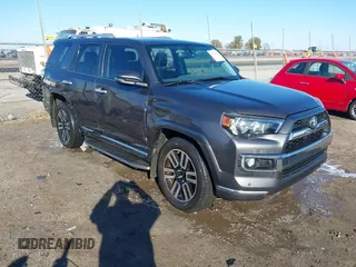 2018 Toyota 4Runner SR5 with VIN JTEBU5JR7J5543336, listed as a IAAI auction lot 41028397 with 157,997 mi miles and . Bid and sale history available at carsss.com. Image 1.