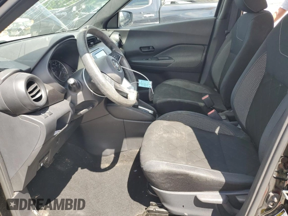 2019 Nissan Kicks SV z VIN 3N1CP5CU6KL530017, wystawiony jako Copart lot #55989235 z przebiegiem 112 342 mil mil oraz Szkoda całkowita • Salvage title. Historia ofert i sprzedaży dostępna na DreamBid. Obrazek 7.