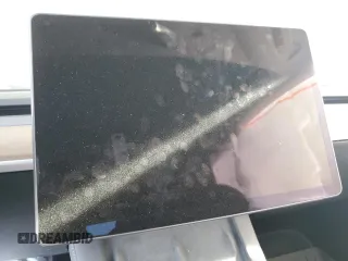 2024 Tesla Model Y Performance z VIN 7SAYGDEF7RF128112, wystawiony jako Copart lot #85596764 z przebiegiem Nie podano mil oraz Szkoda całkowita • Salvage title. Historia ofert i sprzedaży dostępna na DreamBid. Obrazek 9.