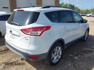 2013 Ford Escape SE with VIN 1FMCU0GX2DUB60296, listed as a IAAI auction lot 41955131 with 144,762 mi miles. Bid and sale history available at carsss.com. Image 4.