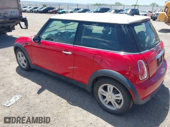 2006 MINI Hardtop with VIN WMWRC33556TK72619, listed as a IAAI auction lot 42328177 with 106,398 mi miles and . Bid and sale history available at DreamBid. Image 3.