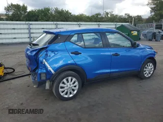 2022 Nissan Kicks S z VIN 3N1CP5BVXNL498820, wystawiony jako Copart lot #86065314 z przebiegiem 38 609 mil mil oraz Szkoda całkowita • Salvage title. Historia ofert i sprzedaży dostępna na DreamBid. Obrazek 3.