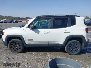 2018 Jeep Renegade Trailhawk with VIN ZACCJBCB9JPG81032, listed as a IAAI auction lot 41722934 with 178,502 mi miles. Bid and sale history available at carsss.com. Image 14.