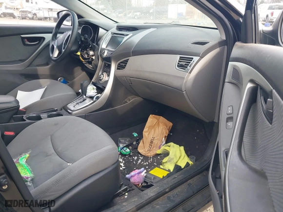 2011 Hyundai Elantra Ltd with VIN KMHDH4AE8BU084832, listed as a IAAI auction lot 41455695 with 176,634 mi miles. Bid and sale history available at carsss.com. Image 5.