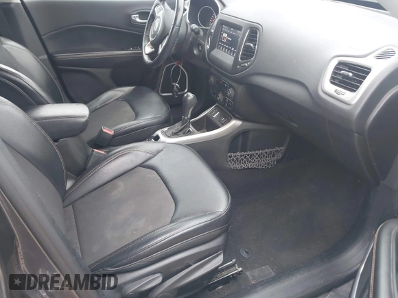 2017 Jeep Compass Latitude with VIN 3C4NJCBB9HT682278, listed as a IAAI auction lot 41240909 with 133,766 mi miles and . Bid and sale history available at DreamBid. Image 5.