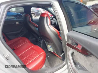 2019 Audi S4 Premium Plus z VIN WAUB4AF49KA003745, wystawiony jako IAAI lot #42010170 z przebiegiem 56 238 mil mil oraz . Historia ofert i sprzedaży dostępna na DreamBid. Obrazek 8.